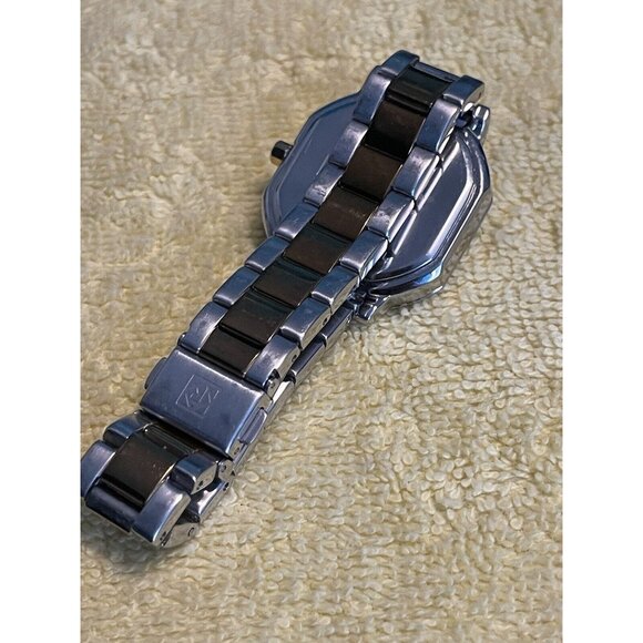 Relic Analog Wristwatch All Stainless Steel Gold Tone (needs Battery) - Picture 9 of 9